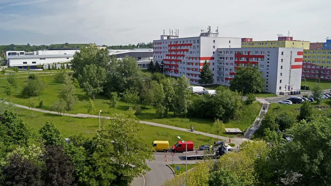 Km House Cerny Most Hostel Prague