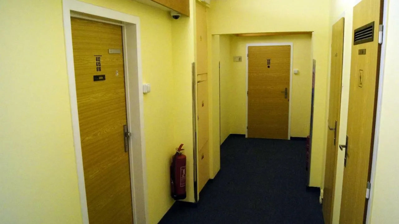 Km House Cerny Most Hostel Prague 0*,